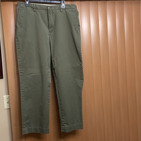 Ultra soft cotton stretch fabric chino in size 36x30 in defender green. - Picture 2 of 4